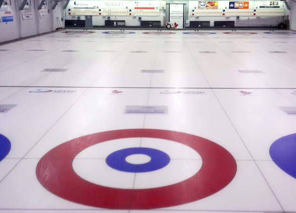 La glace au Granite Club North Bay est prêt pour le championnat canadien de curling mixte, à compter de lundi.