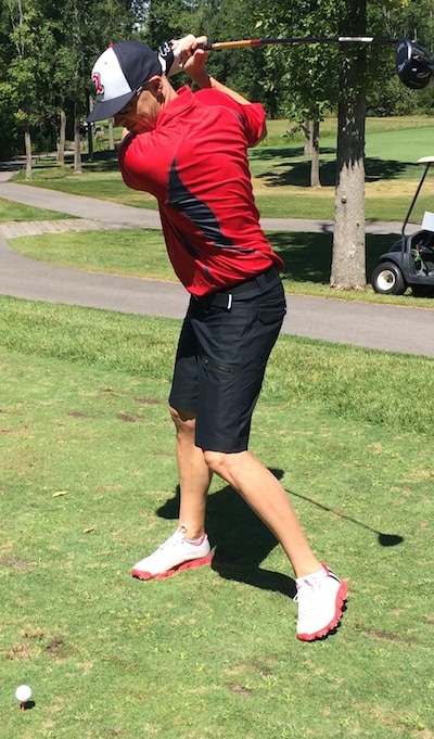 Nolan Thiessen a participé à l'inauguration de curling du Canada Tournoi de golf de bienfaisance de l'année dernière.