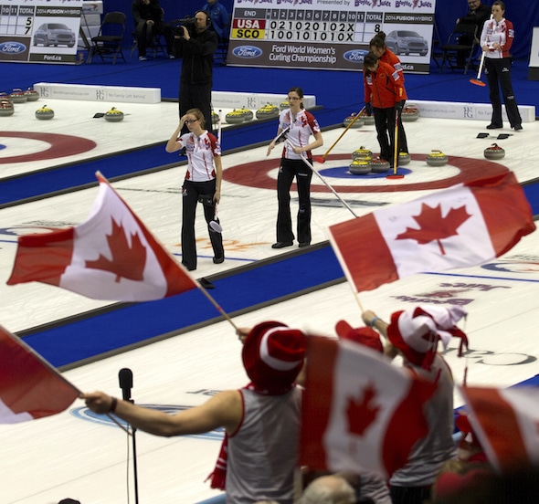 Les 10 gagnants de 2015 Curling Canada Bourses de la Fondation ont été décidées. (Photo, Curling Canada / Michael Burns)