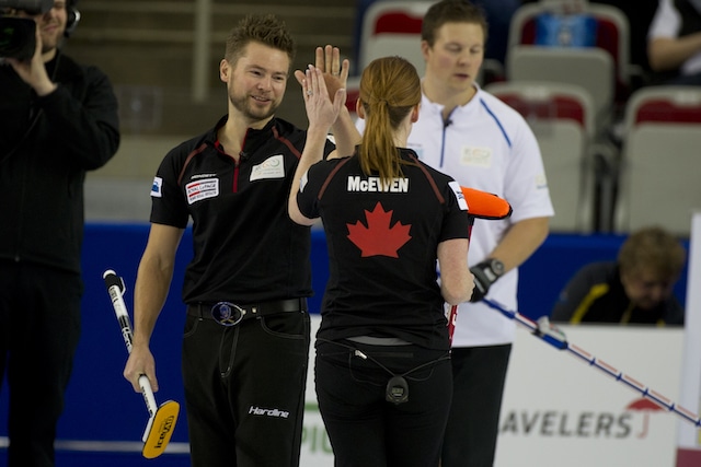 Mike and Dawn McEwen teamed up this week to win the Wall Grain Mixed Doubles Classic in Oshawa, Ont. (Photo, Curling Canada/Michael Burns)