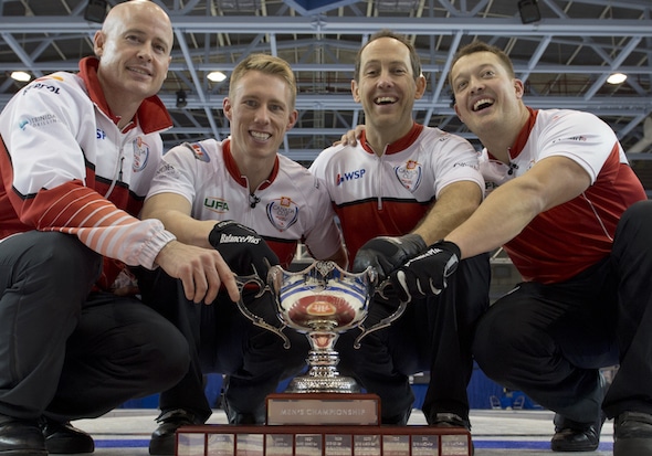 2015 Coupe Canada Home Hardware champions, de gauche, Kevin Koe, Marc Kennedy, Brent Laing et Ben Hebert. (Photo, Curling Canada / Michael Burns)