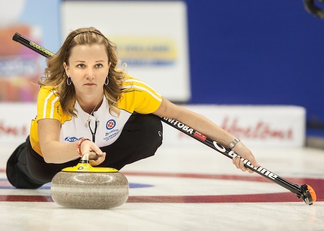Chelsea Carey (Curling Canada/Andrew Klaver photo)