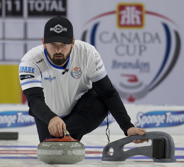 Reid Carruthers est à une victoire du titre masculin de Coupe Canada Home Hardware. (Photo, Curling Canada / Michael Burns)